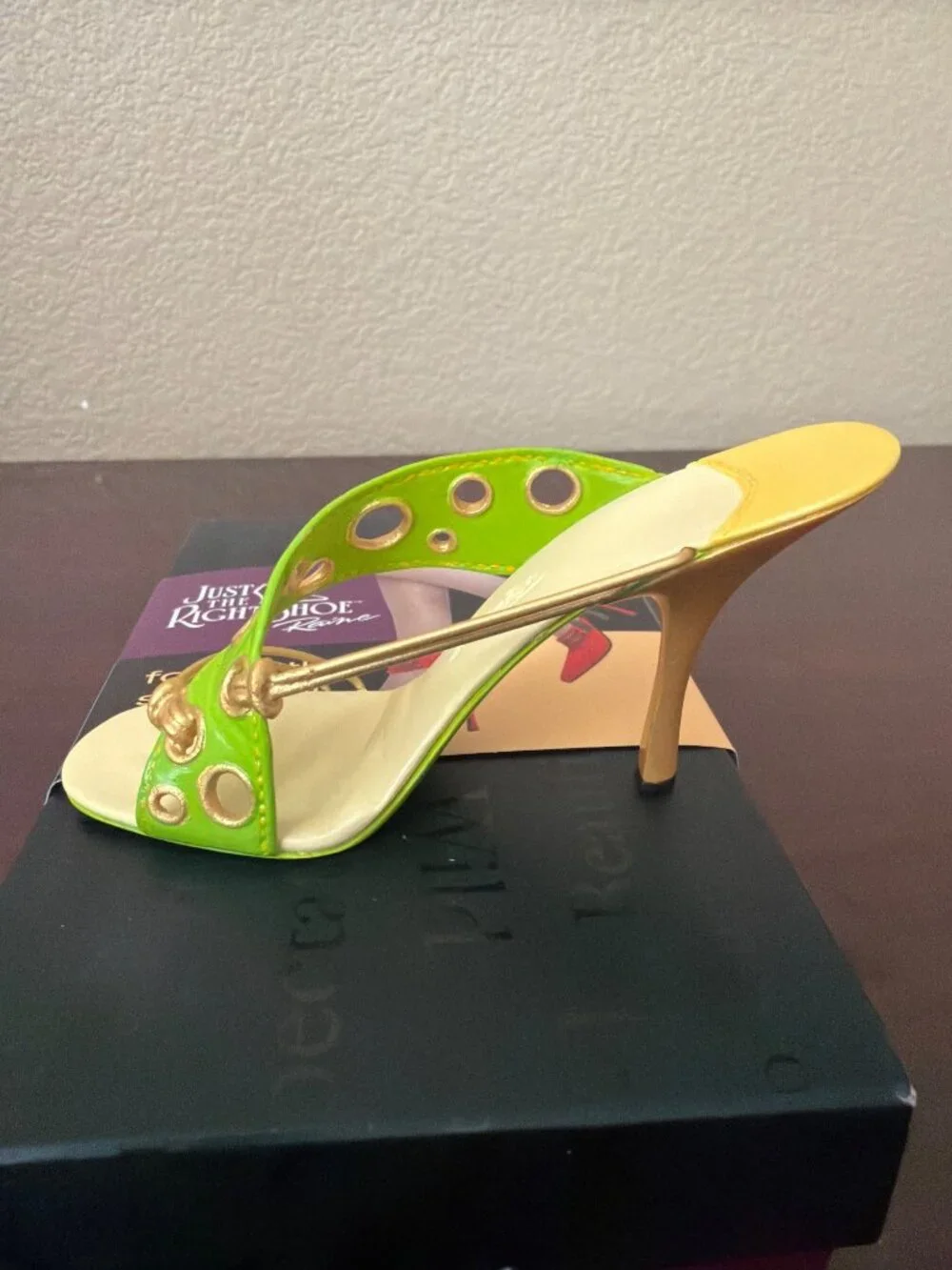 2006 Just the Right Shoe by Raine 